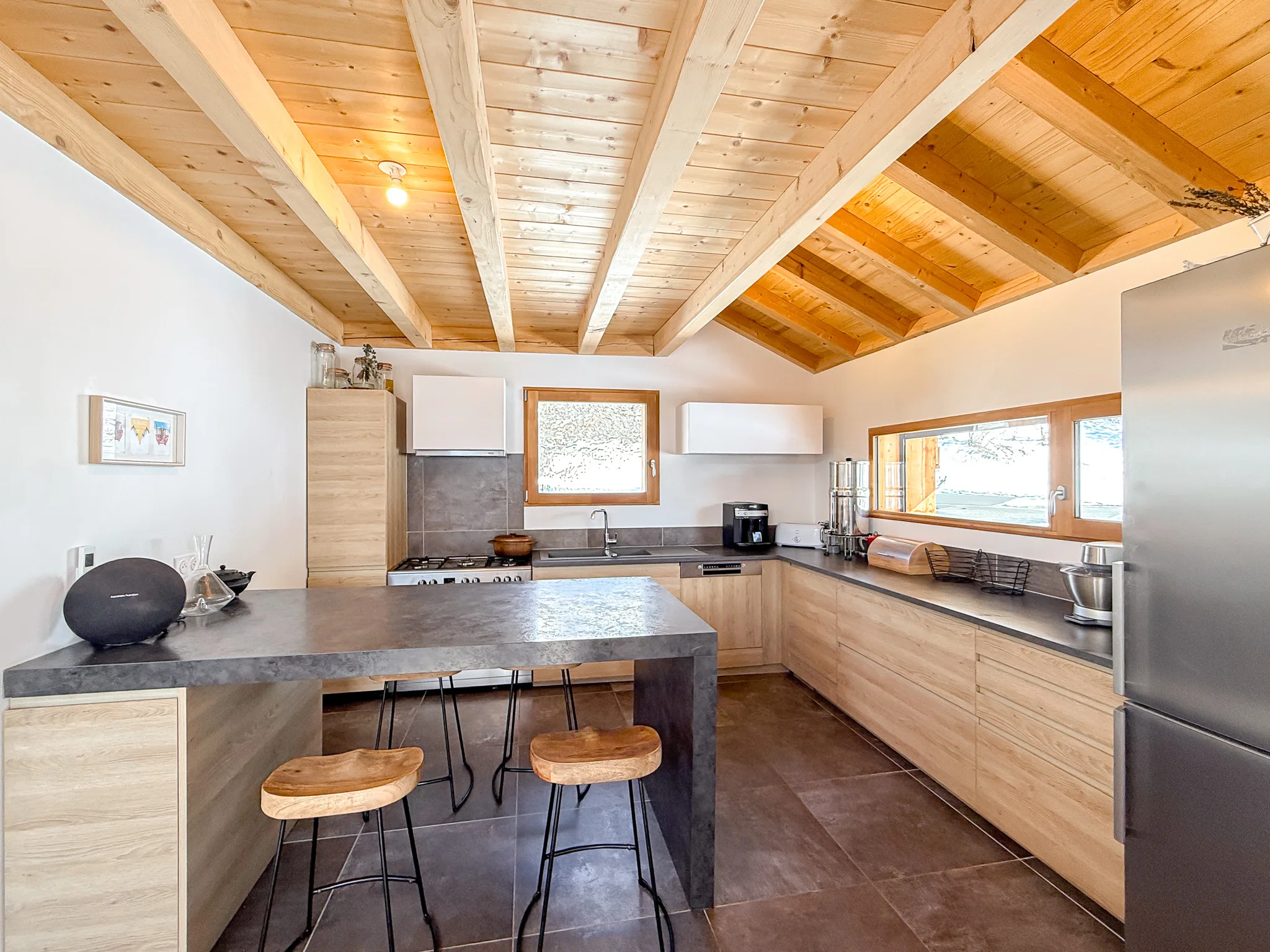CHALET RÉCENT AVEC VUE EXCEPTIONNELLE À PROXIMITÉ DE VALMEINIER 1800